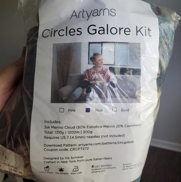 Artyarns circles galore kit in blue - Picture 5 of 5